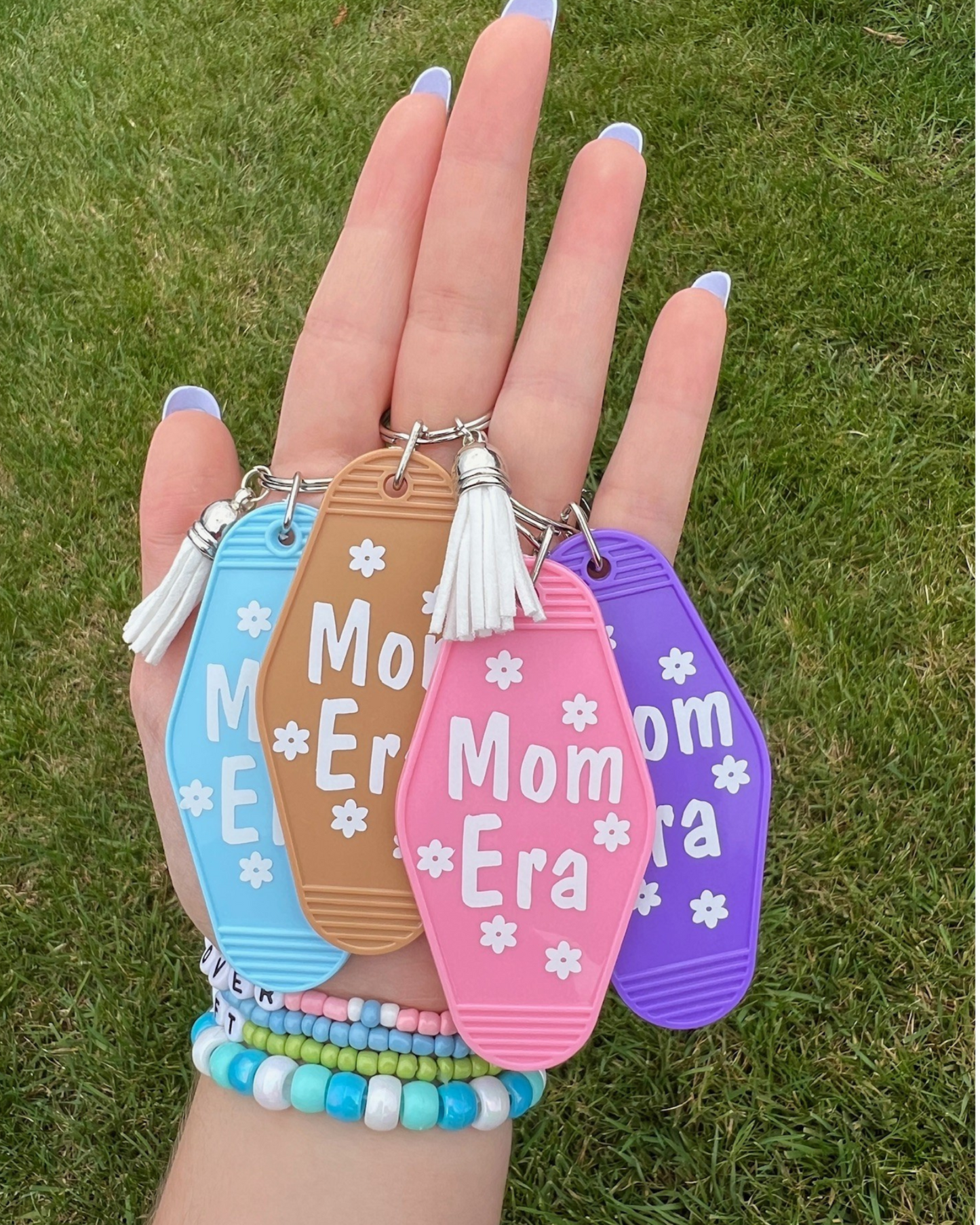 Mom Era Retro Motel Keychain