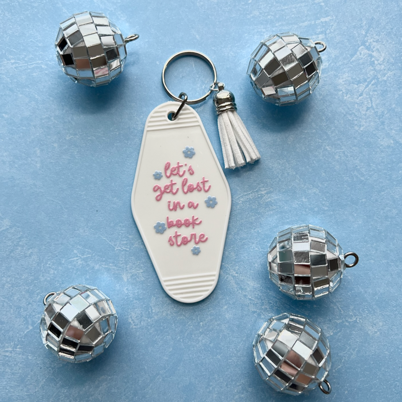 Lost in a Bookstore Retro Motel Keychain